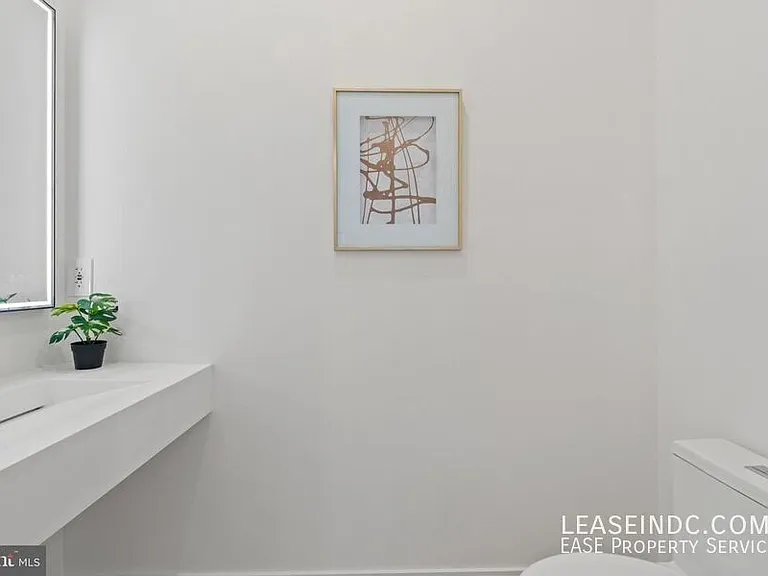 3524 Park Pl NW #2 — Photo 10