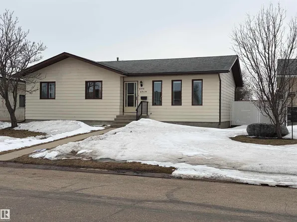 4204 43a Ave, Bonnyville, AB T9N 1W7