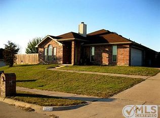 1521 Whiterock Dr, Midlothian, TX 76065