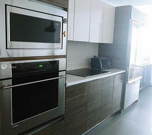 3rd image of 460 NE 28th St APT 1806