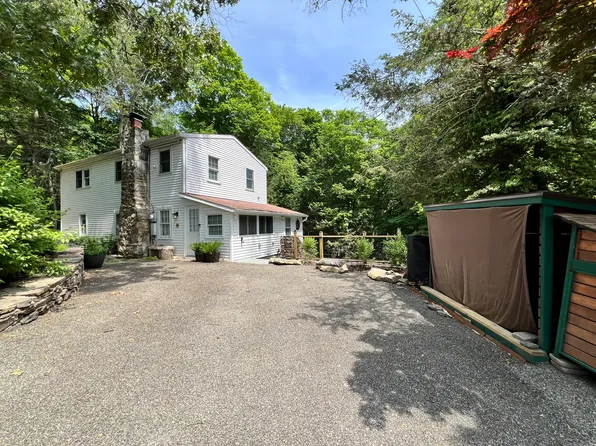73 Hemlock Rd, South Salem, NY 10590