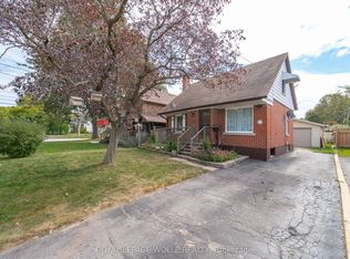 147 Glen Rd, Kitchener, ON N2M3G3