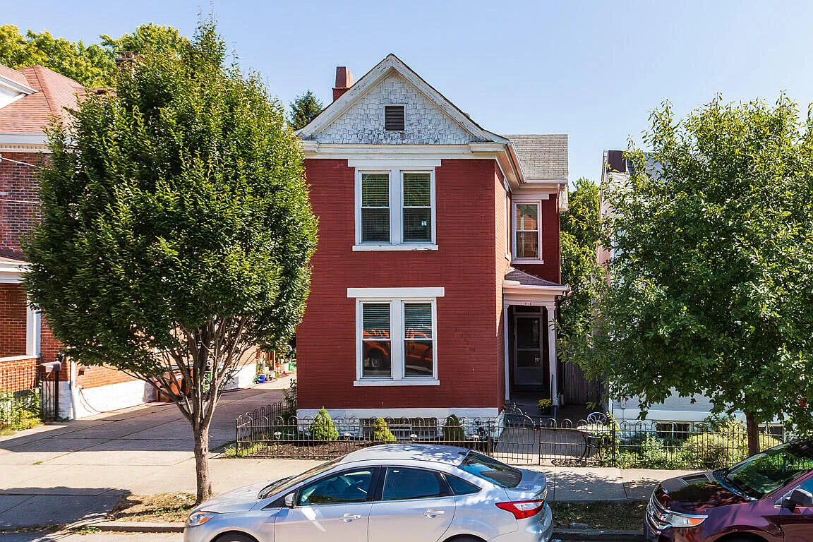 1714 Holman St photo 1