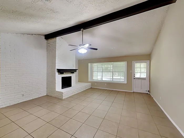 16627 Blackhawk Blvd — Photo 4