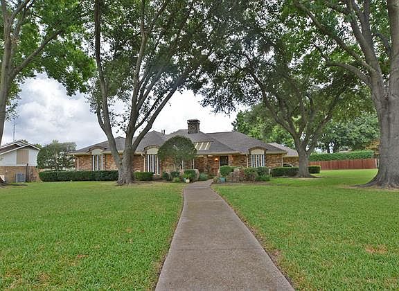 4th image of 221 Harris Dr
