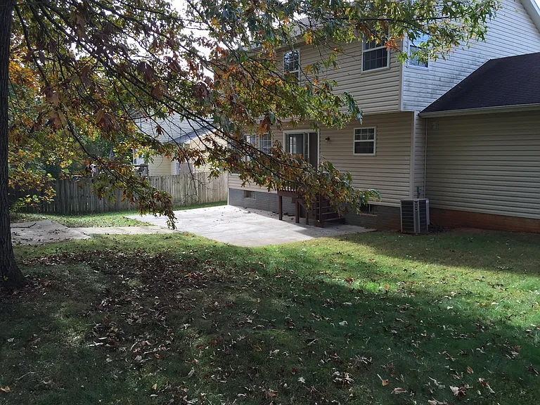 96 Tanterra Dr — Photo 18
