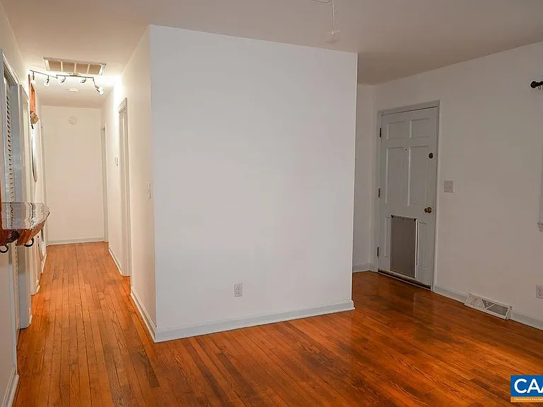 315 Caroline Ave — Photo 28