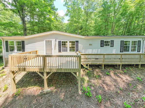 79 Pastoral Way, Hendersonville, NC 28739