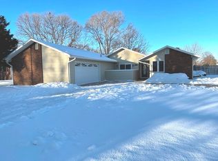 1102 Sheridan Ct, North Platte, NE 69101