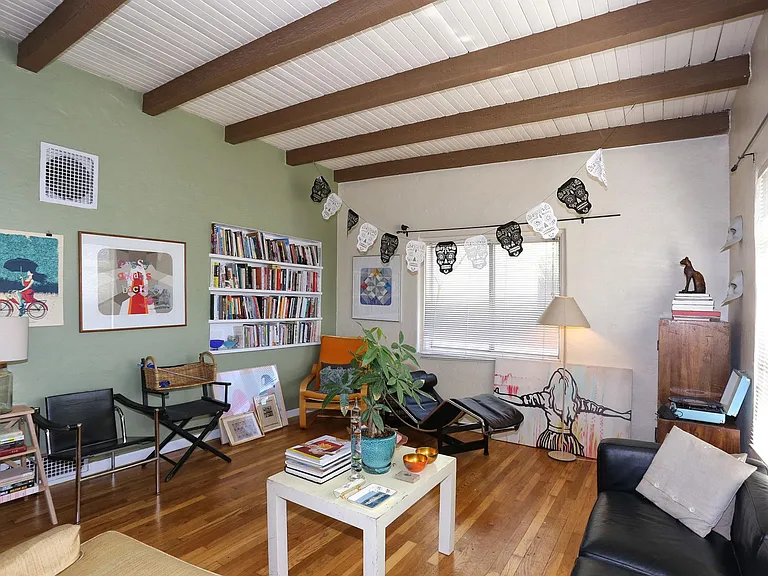 1521 E Mabel St #A — Photo 12