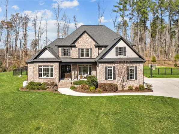 4104 Strader Ct, Summerfield, NC 27358