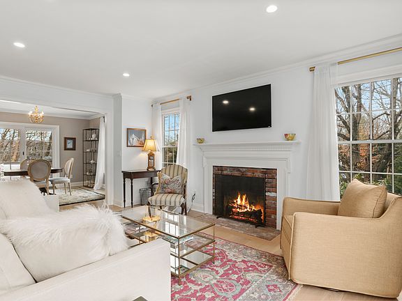 260 New Norwalk Road