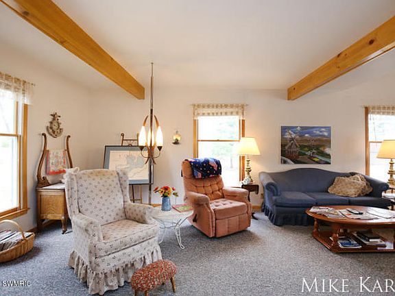 3rd image of 7898 W Pine Grove Beach Dr