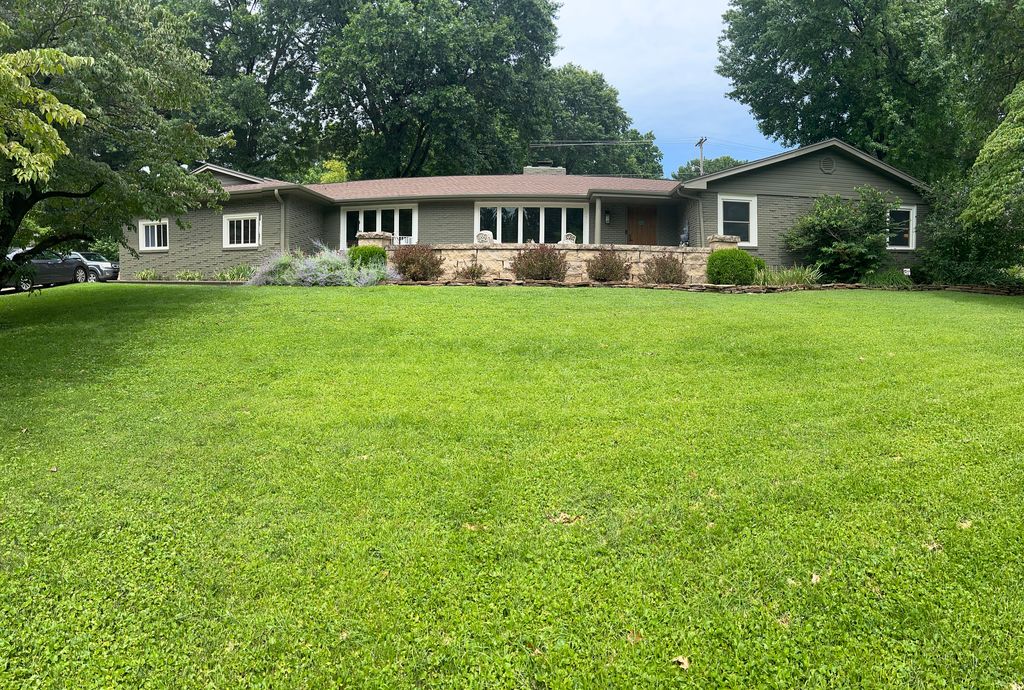2359 S Catalina Ave - Property Image
