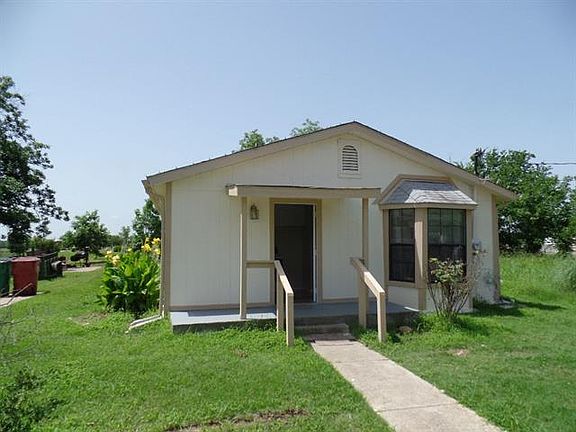 2nd image of 813 Joe Bailey St