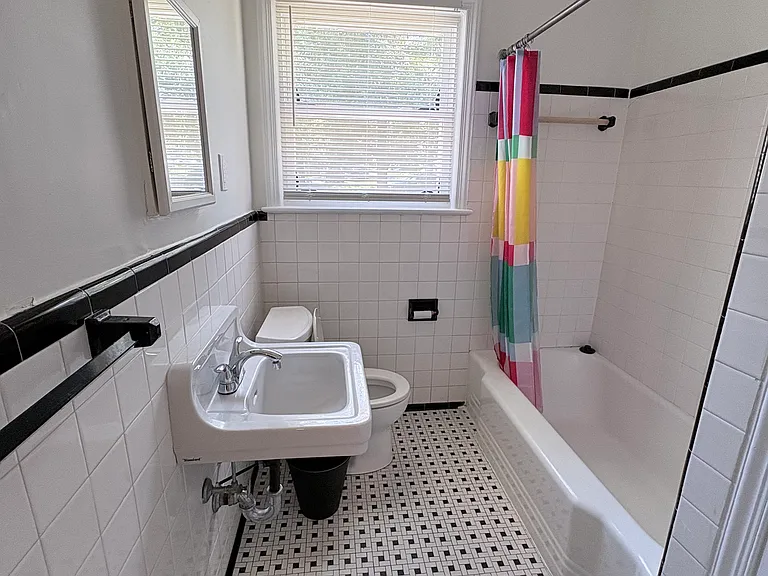4325 Maple Ave — Photo 7