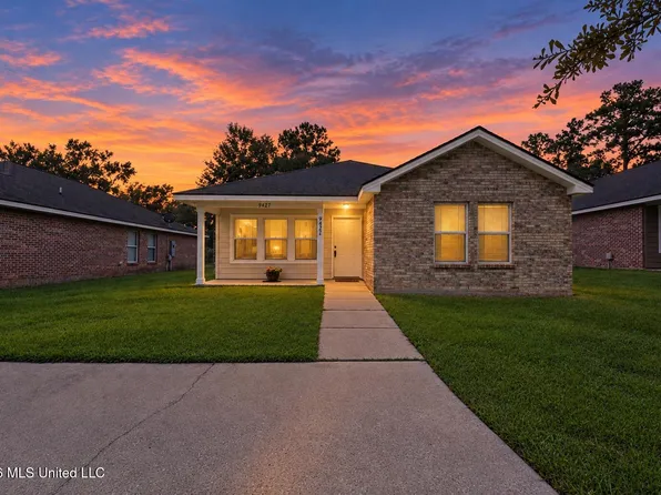 9421 Cartwright Ln, Biloxi, MS 39532