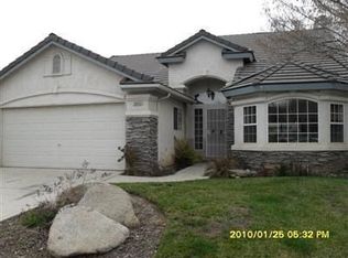 10452 N Woodrow Ave, Fresno, CA