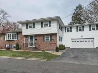 57 Marietta St, Woburn, MA 01801