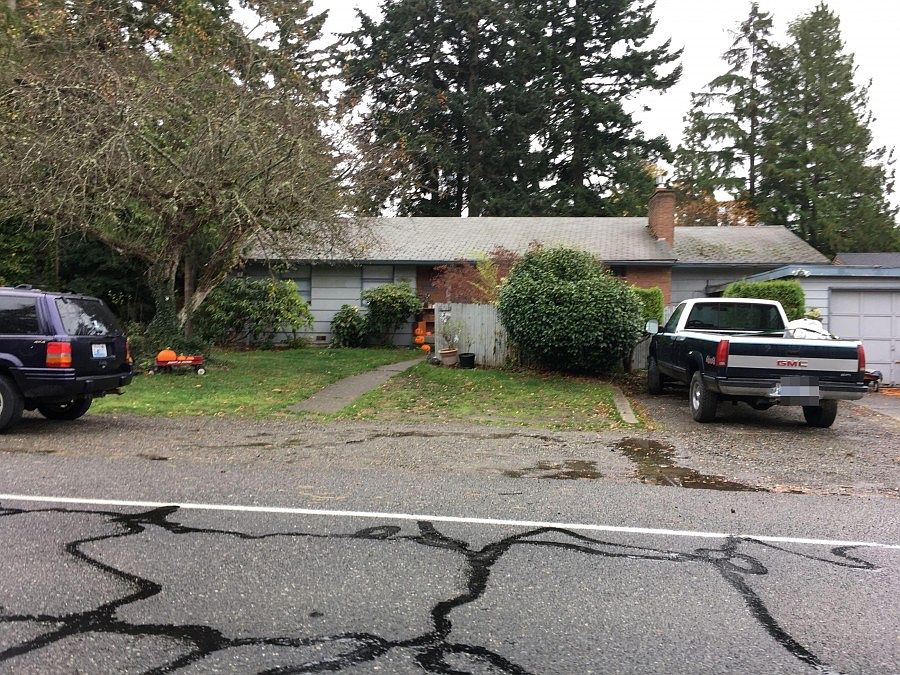 1st image of 16434 Marine View Dr SW