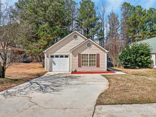 1493 Fall Creek Trce N, Douglasville, GA 30134