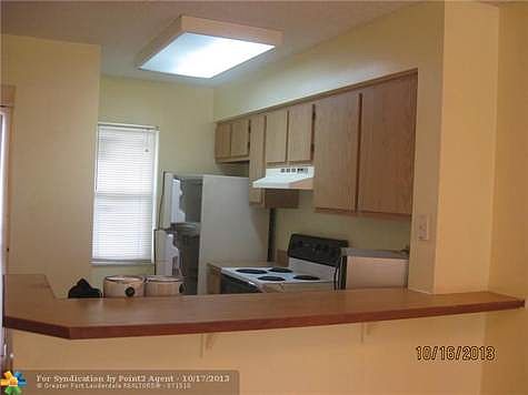 4th image of 2216 N Cypress Bend Dr APT 109