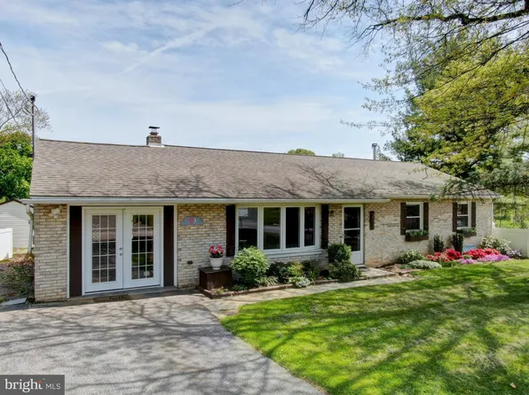 201 Ameda Dr, Jacobus, PA 17407