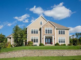 9 Bridle Spur Ln, Danvers, MA 01923