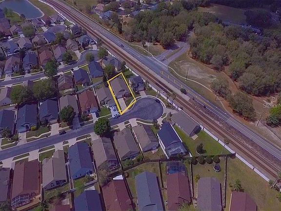 3rd image of 2752 Falcon Crest Pl