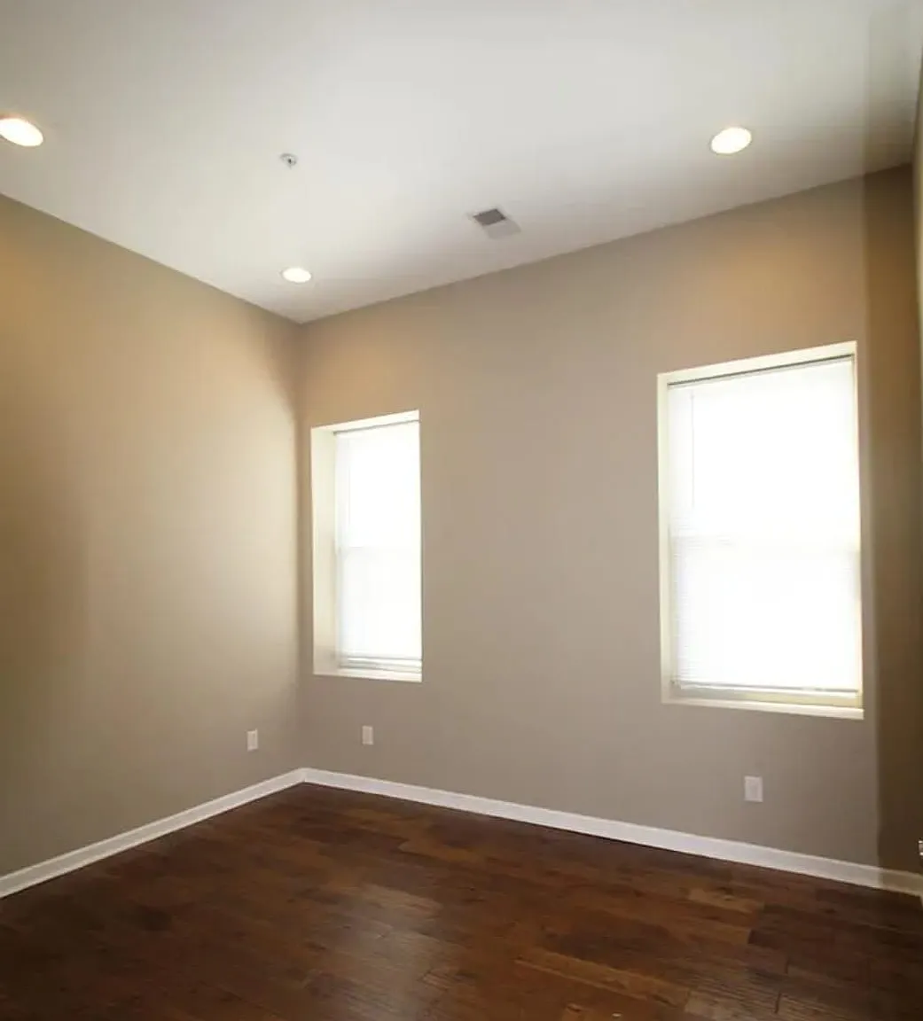 870 N 44th St — Photo 3