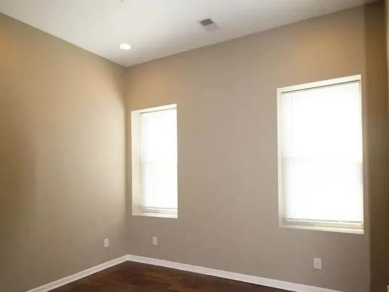 870 N 44th St #2R — Photo 3