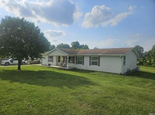 762 Rolling Hills Estates Dr, Washington, IN 47501