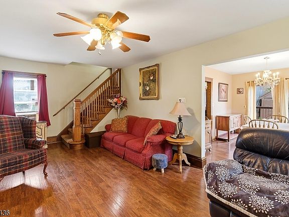 4th image of 514 Bloomfield Ave