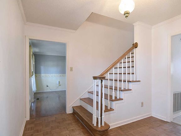 3rd image of 9514 Continental Dr