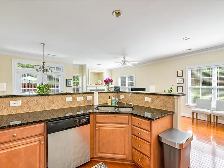 4830 Sterling Brooke Ln — Photo 9