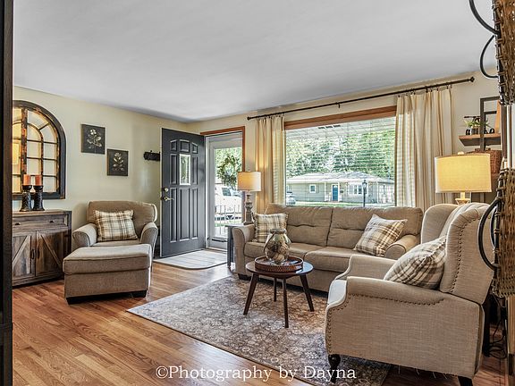 5th image of 655 Jonette Ave