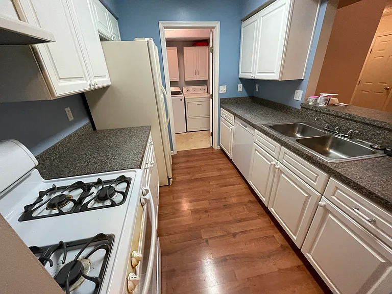 8568 Mandell Dr — Photo 5