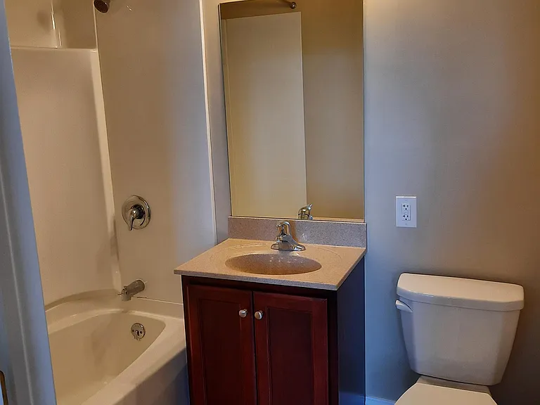 719 N Duke St — Photo 8