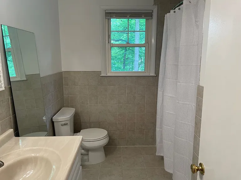 202 Alders Dr — Photo 15