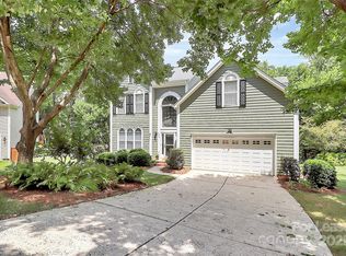 9001 Warbler Ct, Charlotte, NC 28210