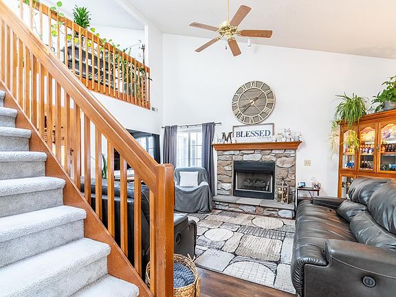 4th image of 5436 Thornbriar Ln