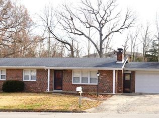2715 Sue Dr, Jefferson City, MO 65109