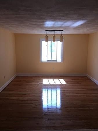 2nd image of 14 Charles St #2