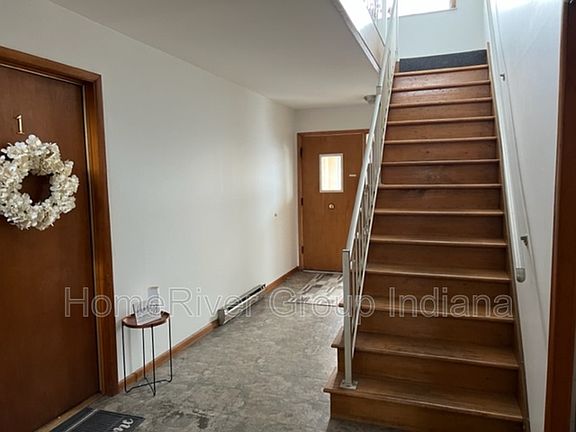 3rd image of 5725 W 25th St