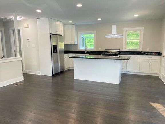 2nd image of 3810 Forestdale Ave