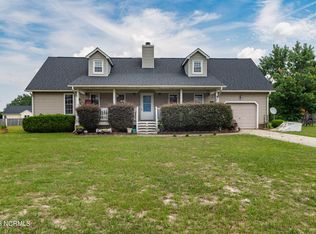 376 Bannermans Mill Rd, Richlands, NC 28574