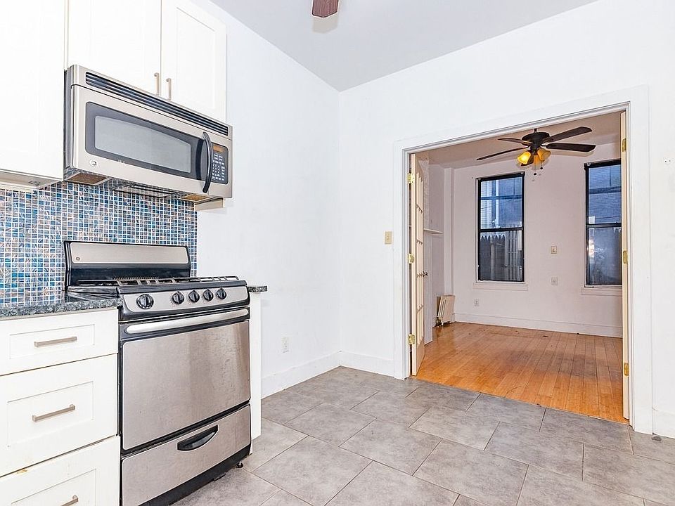 1st image of 290 Harman St APT 1LR