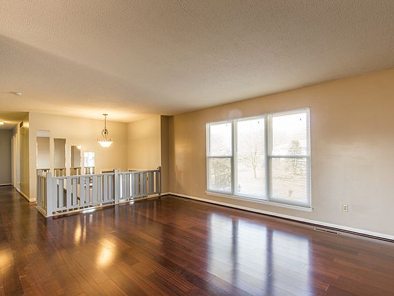 3rd image of 3021 Arbor Dr