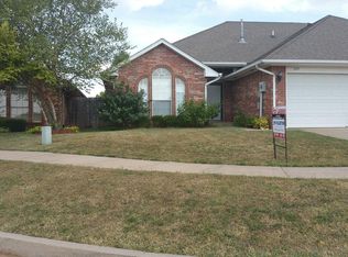 320 Lariat Cir, Edmond, OK 73003