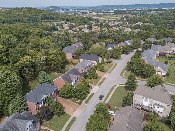 4th image of 1519 Towne Park Ln